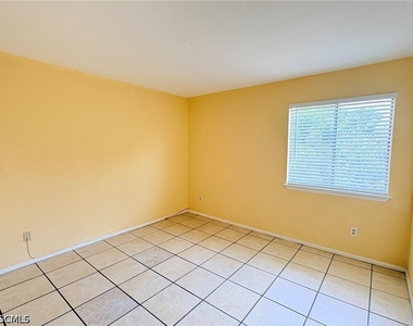 2905 Winkler Avenue - Photo Thumbnail 10