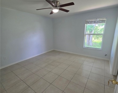 2422 Vernon Avenue S - Photo Thumbnail 8