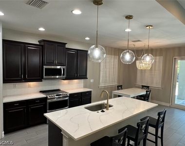 13451 Seaside Harbour Drive - Photo Thumbnail 8