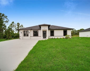 462 Lampion Avenue S - Photo Thumbnail 1
