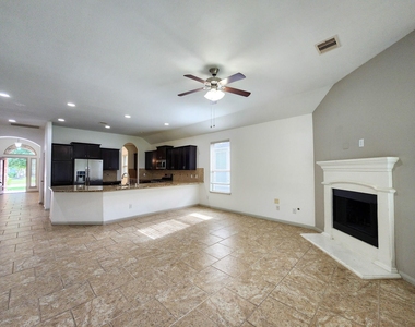 4515 Greenleaf Drive - Photo Thumbnail 9