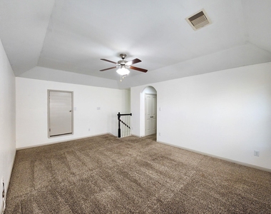4515 Greenleaf Drive - Photo Thumbnail 23