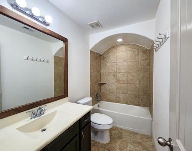 4515 Greenleaf Drive - Photo Thumbnail 27