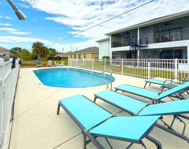 1203 Sw 48th Terrace - Photo Thumbnail 32