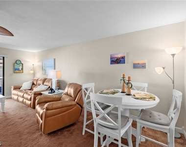 1203 Sw 48th Terrace - Photo Thumbnail 12