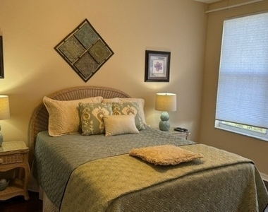 11031 Mill Creek Way - Photo Thumbnail 10