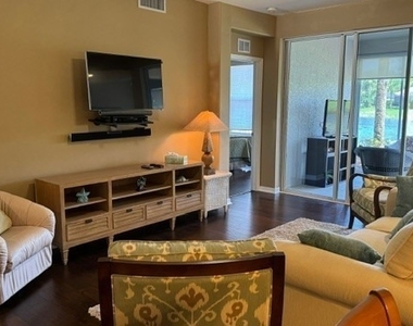 11031 Mill Creek Way - Photo Thumbnail 3