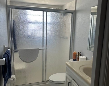 13520 Stratford Place Circle - Photo Thumbnail 6