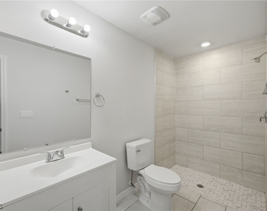 1426/1428 Cape Coral Parkway W - Photo Thumbnail 16