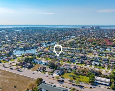 1426/1428 Cape Coral Parkway W - Photo Thumbnail 43