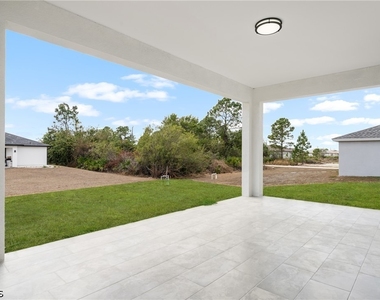 2517 24th Street W - Photo Thumbnail 8