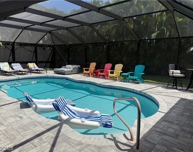 3425 Se 4th Avenue - Photo Thumbnail 11