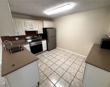 5660 Foxlake Drive - Photo Thumbnail 2