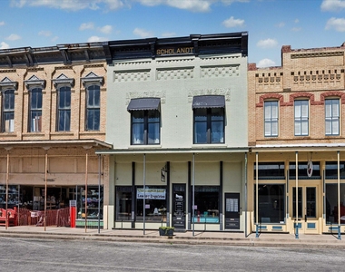 1008 Milam Street - Photo Thumbnail 1