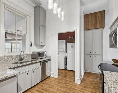 1008 Milam Street - Photo Thumbnail 7