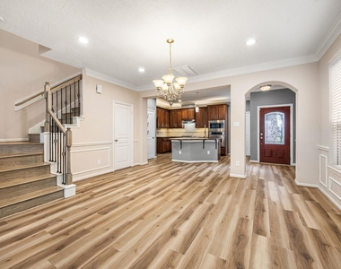 5309 Nolda Street - Photo Thumbnail 6