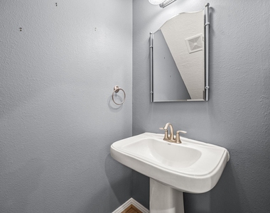5309 Nolda Street - Photo Thumbnail 11