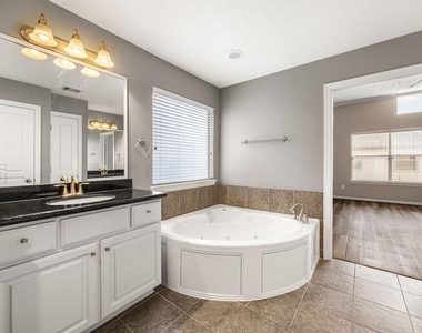 5309 Nolda Street - Photo Thumbnail 18