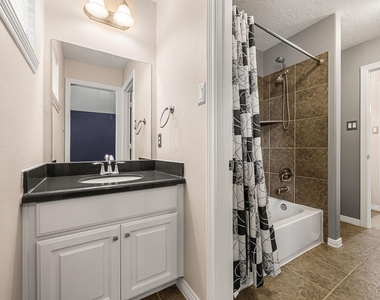 5309 Nolda Street - Photo Thumbnail 21