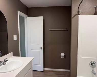 17434 Cyprian Cedar Lane - Photo Thumbnail 5