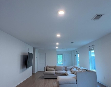 17434 Cyprian Cedar Lane - Photo Thumbnail 3