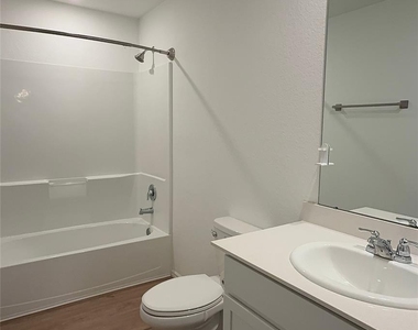 17434 Cyprian Cedar Lane - Photo Thumbnail 10