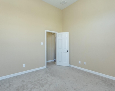 7810 Deep Green Drive - Photo Thumbnail 26