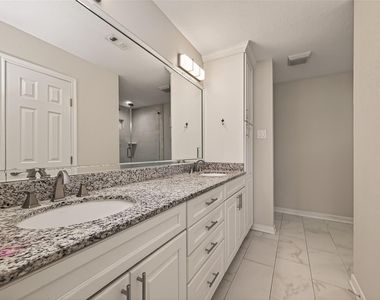 14507 Ravenhurst Lane - Photo Thumbnail 40