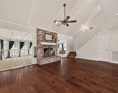 14507 Ravenhurst Lane - Photo Thumbnail 8