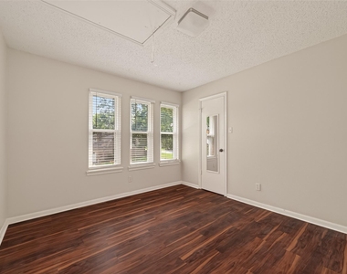 14507 Ravenhurst Lane - Photo Thumbnail 30