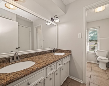 14507 Ravenhurst Lane - Photo Thumbnail 34