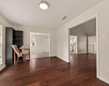 14507 Ravenhurst Lane - Photo Thumbnail 5