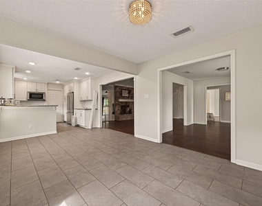 14507 Ravenhurst Lane - Photo Thumbnail 13