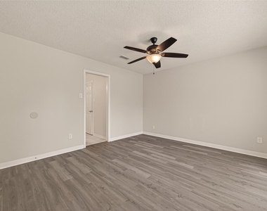 14507 Ravenhurst Lane - Photo Thumbnail 37