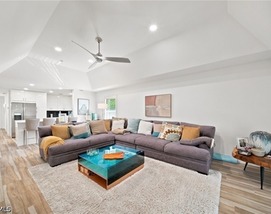 544 10th Avenue S - Photo Thumbnail 6