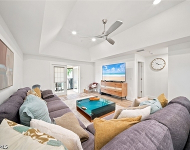 544 10th Avenue S - Photo Thumbnail 8