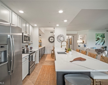28031 Bridgetown Court - Photo Thumbnail 16