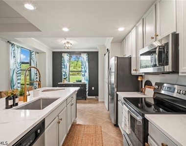 28031 Bridgetown Court - Photo Thumbnail 14