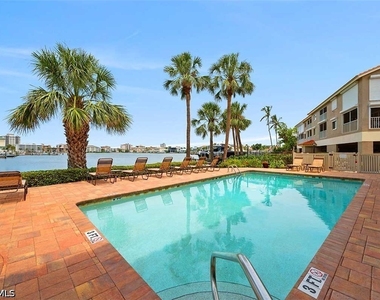 9103 Vanderbilt Drive - Photo Thumbnail 23