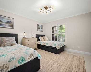 9103 Vanderbilt Drive - Photo Thumbnail 16