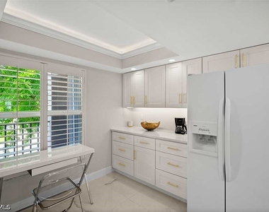 9103 Vanderbilt Drive - Photo Thumbnail 10