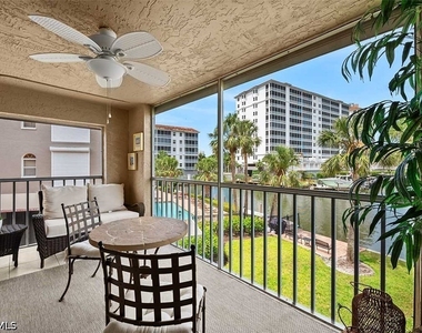 9103 Vanderbilt Drive - Photo Thumbnail 21