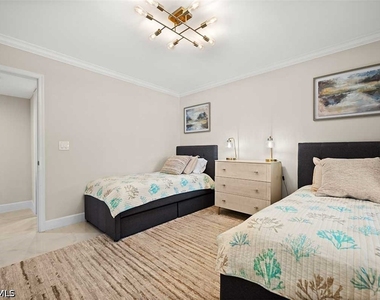 9103 Vanderbilt Drive - Photo Thumbnail 17
