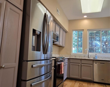 42 Birchwood - Photo Thumbnail 6