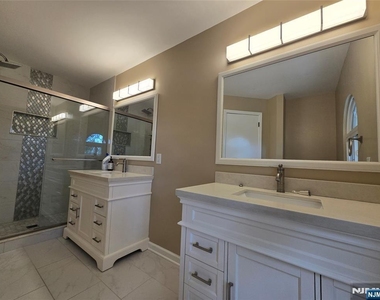 42 Birchwood - Photo Thumbnail 28