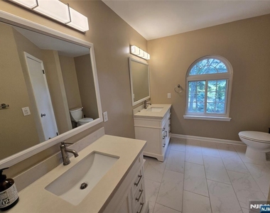 42 Birchwood - Photo Thumbnail 27