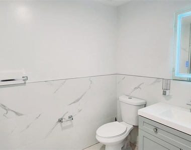 30 Howe - Photo Thumbnail 6