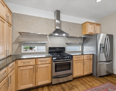 5218 Petty Street - Photo Thumbnail 2