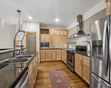 5218 Petty Street - Photo Thumbnail 5
