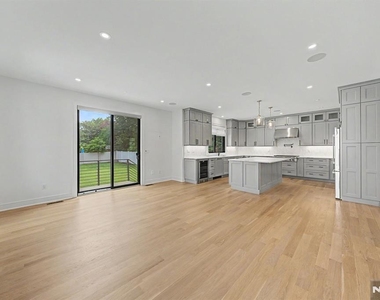 67 Westervelt - Photo Thumbnail 10